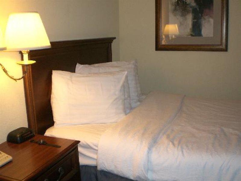 Garden Plaza Hotel 萨德尔布鲁克 外观 照片