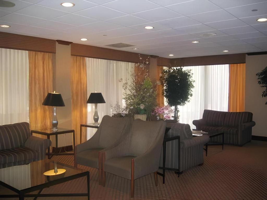 Garden Plaza Hotel 萨德尔布鲁克 外观 照片