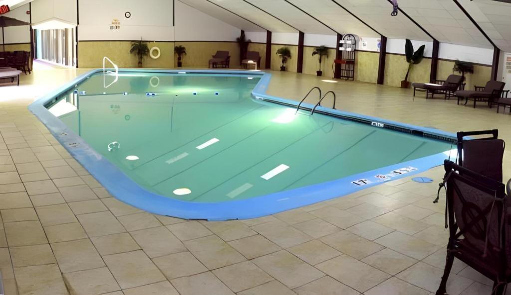 Garden Plaza Hotel 萨德尔布鲁克 外观 照片