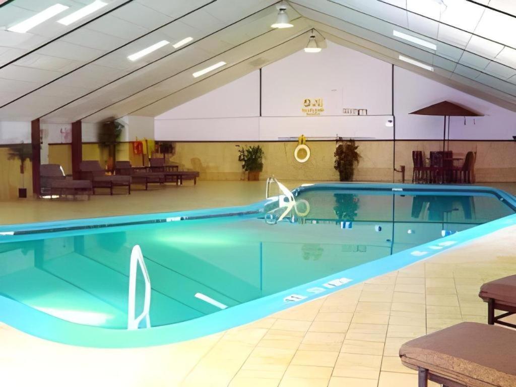 Garden Plaza Hotel 萨德尔布鲁克 外观 照片