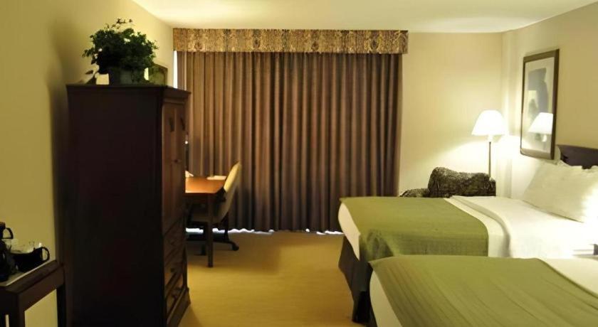 Garden Plaza Hotel 萨德尔布鲁克 外观 照片