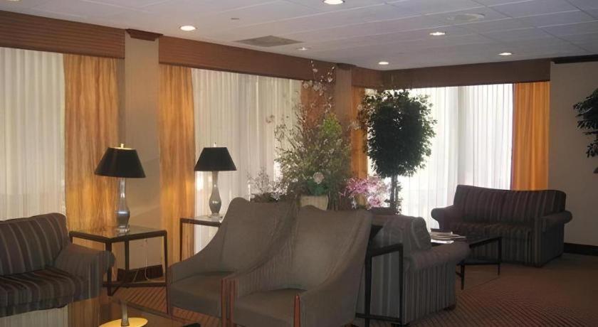 Garden Plaza Hotel 萨德尔布鲁克 外观 照片