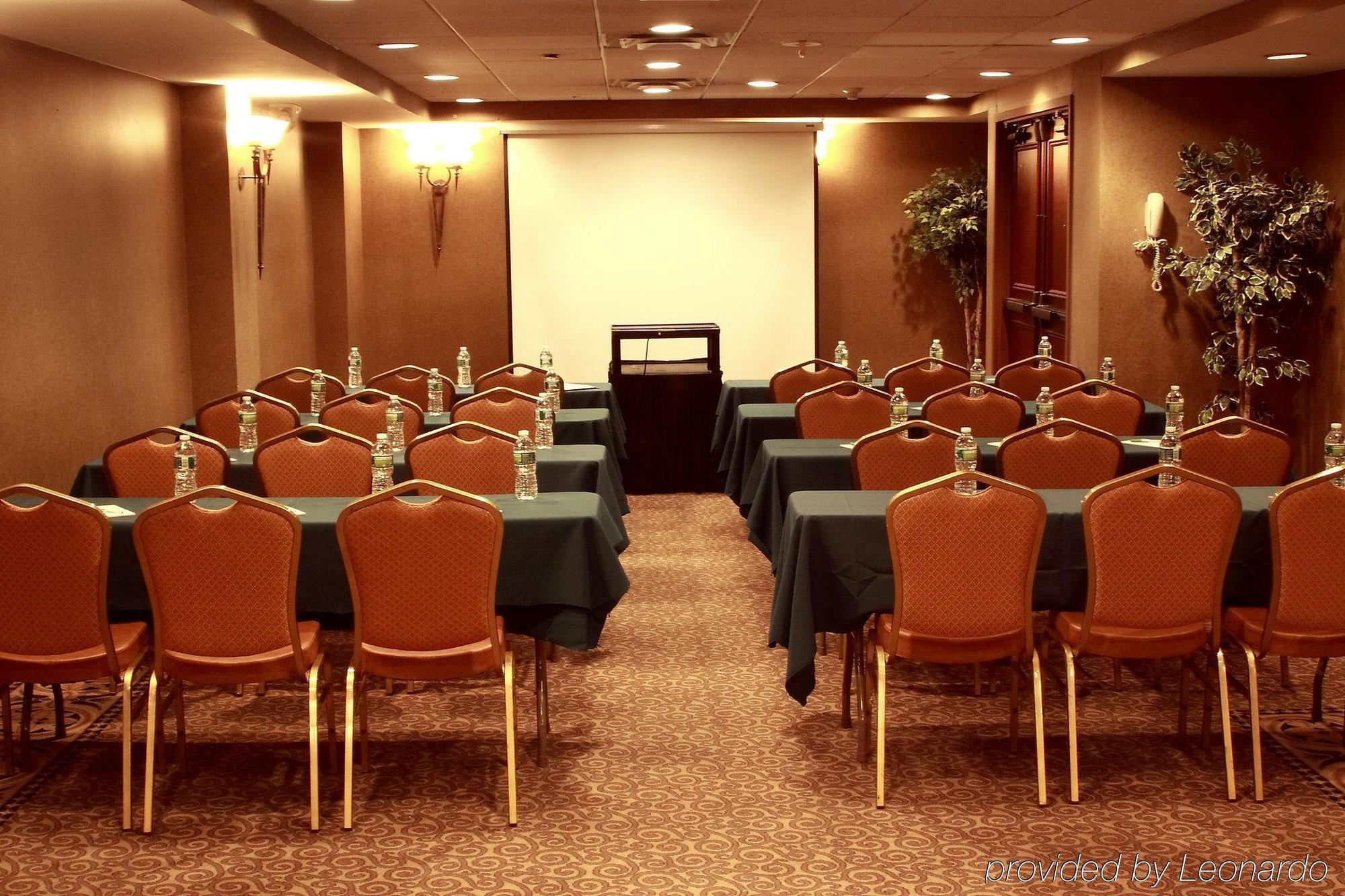 Garden Plaza Hotel 萨德尔布鲁克 外观 照片