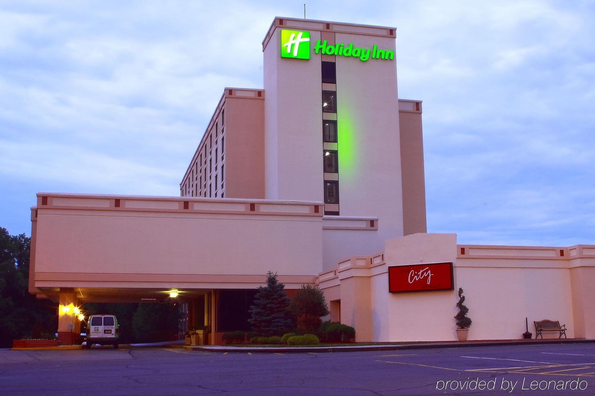 Garden Plaza Hotel 萨德尔布鲁克 外观 照片